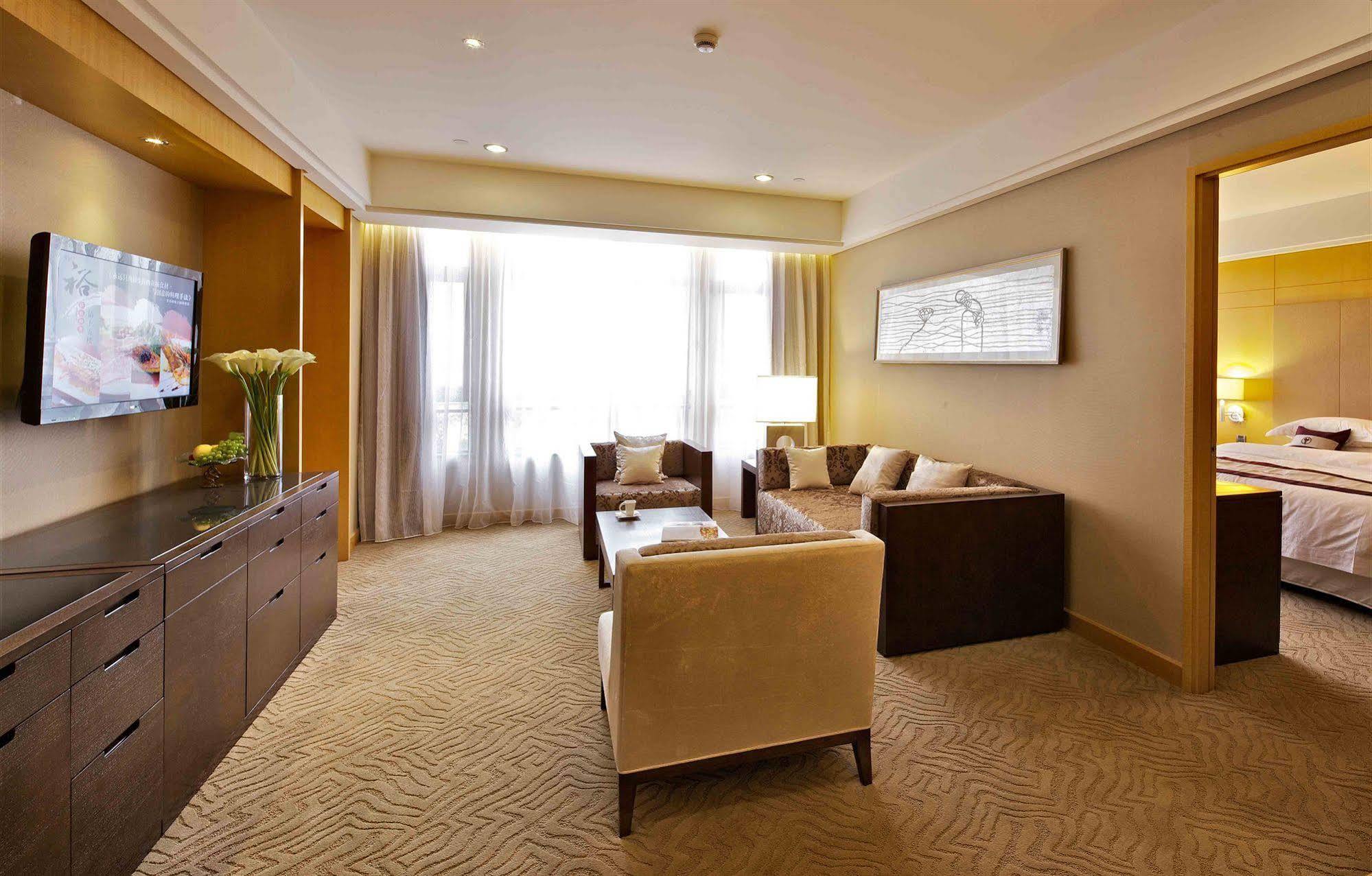 Windsor Park Hotel Kunshan Kunshan  Exteriör bild