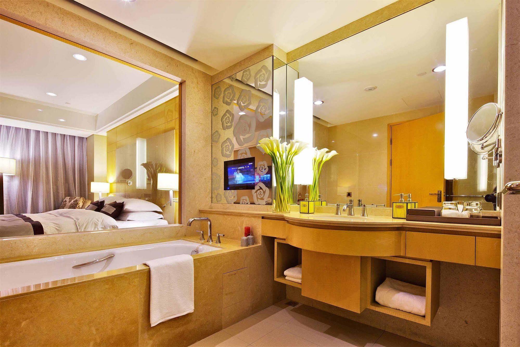 Windsor Park Hotel Kunshan Kunshan  Exteriör bild