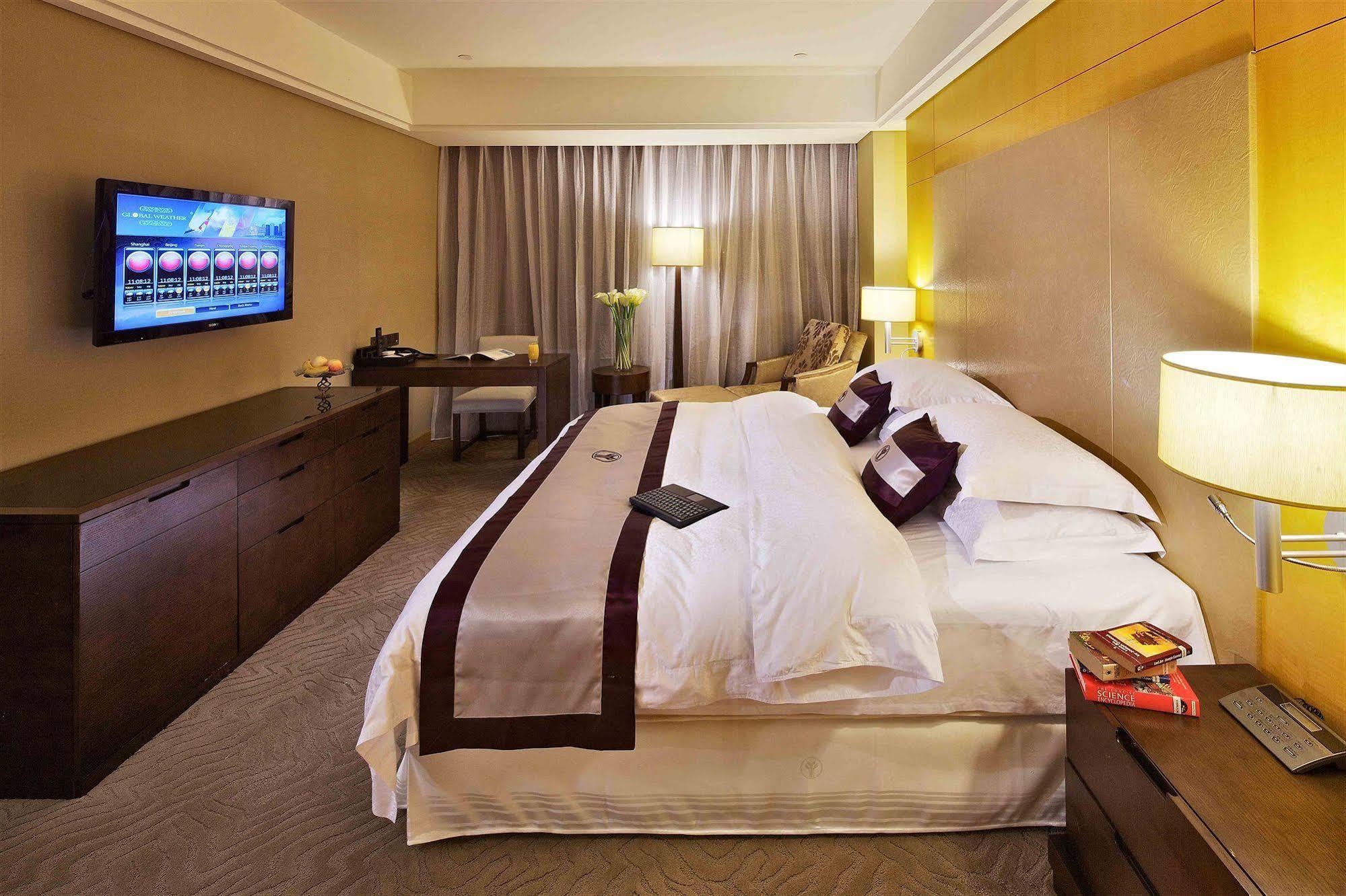 Windsor Park Hotel Kunshan Kunshan  Exteriör bild