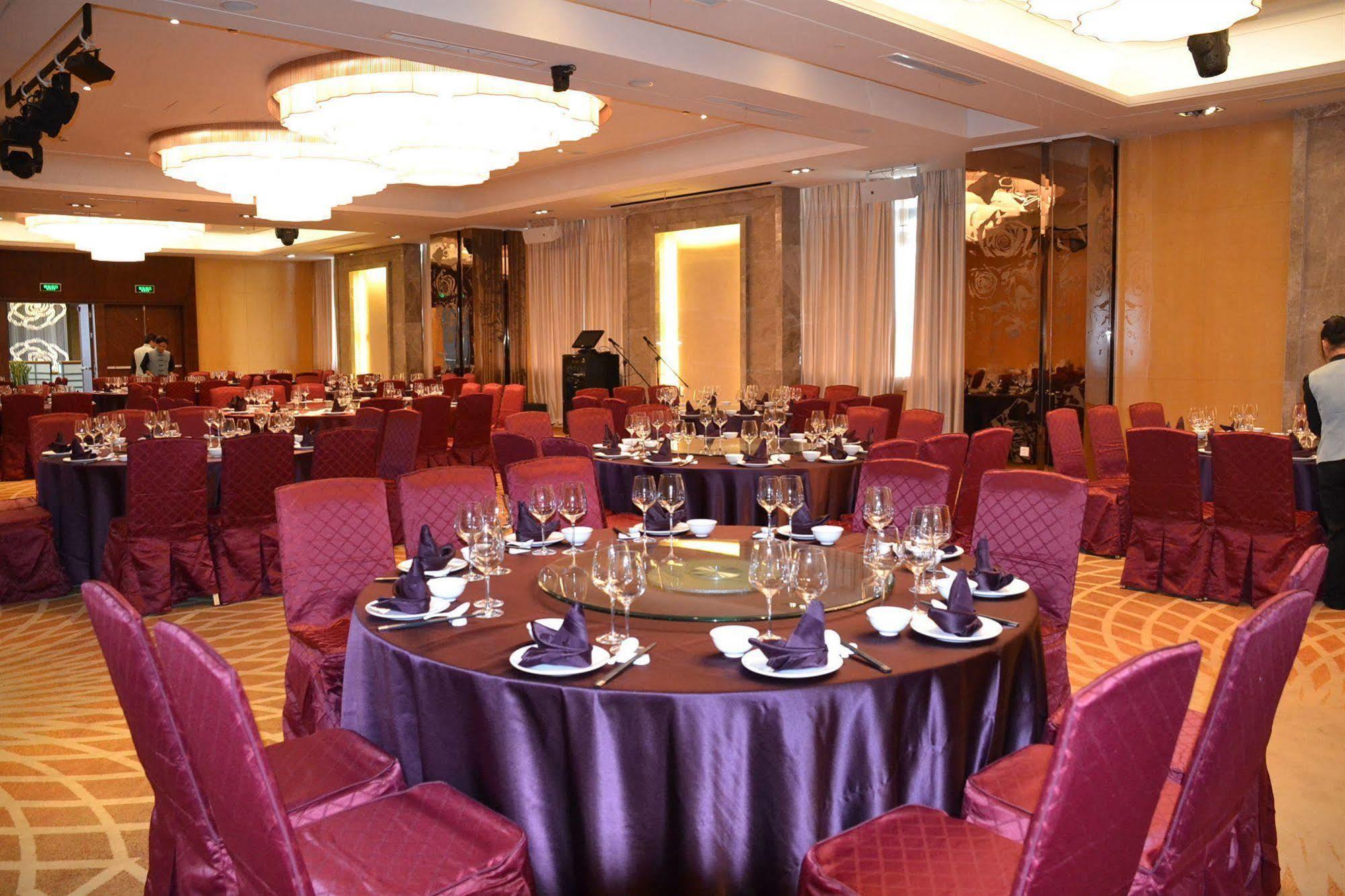 Windsor Park Hotel Kunshan Kunshan  Exteriör bild